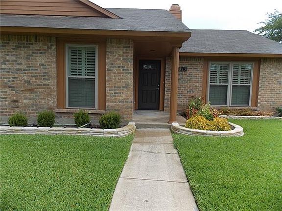 3rd image of 1813 Panola Dr