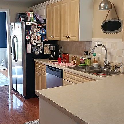 5th image of 881 McAllister Dr