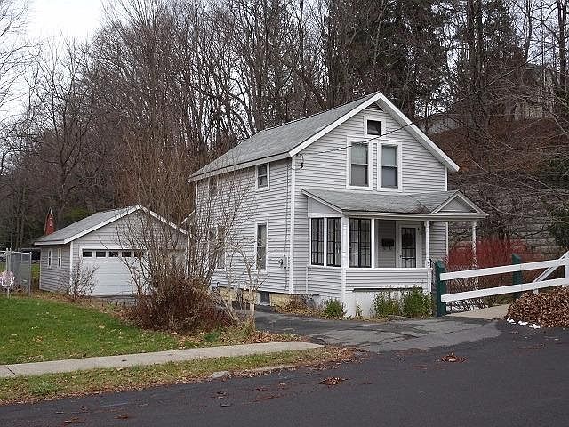 1st image of 31 Benton Ave