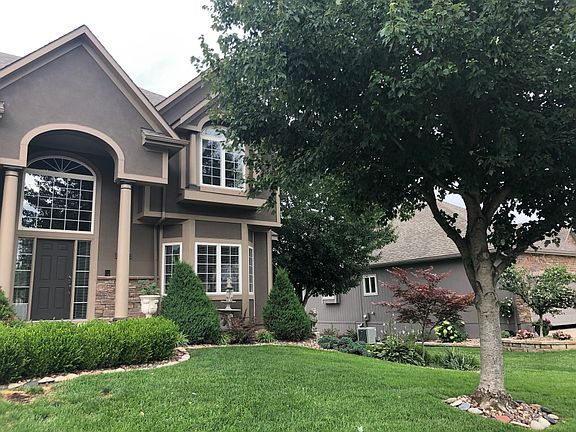 2nd image of 2604 NE Falcon Wood Dr