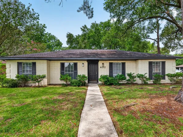 402 Christina Ln, Friendswood, TX 77546