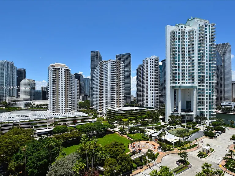 540 Brickell Key Dr #1513 — Photo 17