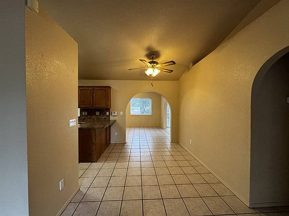 4th image of 3400 N Lynx Lake Dr