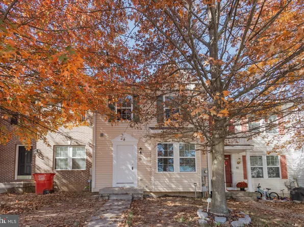 79 Grindstone Dr, Hedgesville, WV 25427