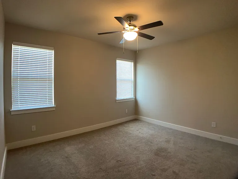 711 Gristmill Dr — Photo 17