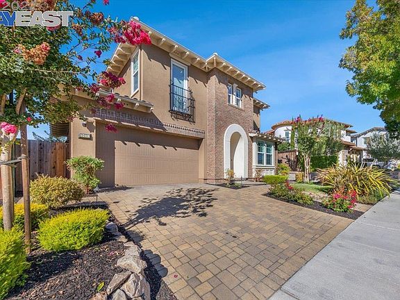 3rd image of 5451 Belarus St