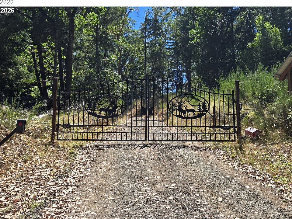 1st image of 1096 Mountain View Dr