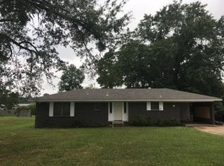 1410 Eden Dr, Longview, TX 75605