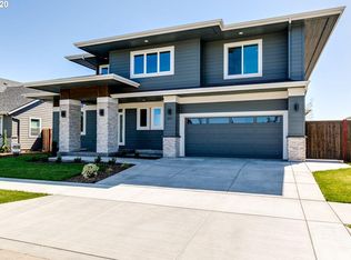 1558 Deschutes Ave, Eugene, OR 97408