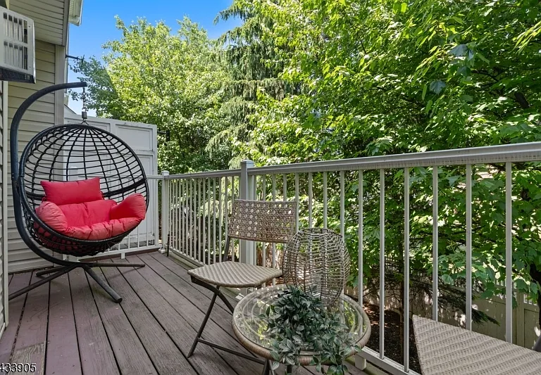 162 Blue Heron Dr — Photo 5