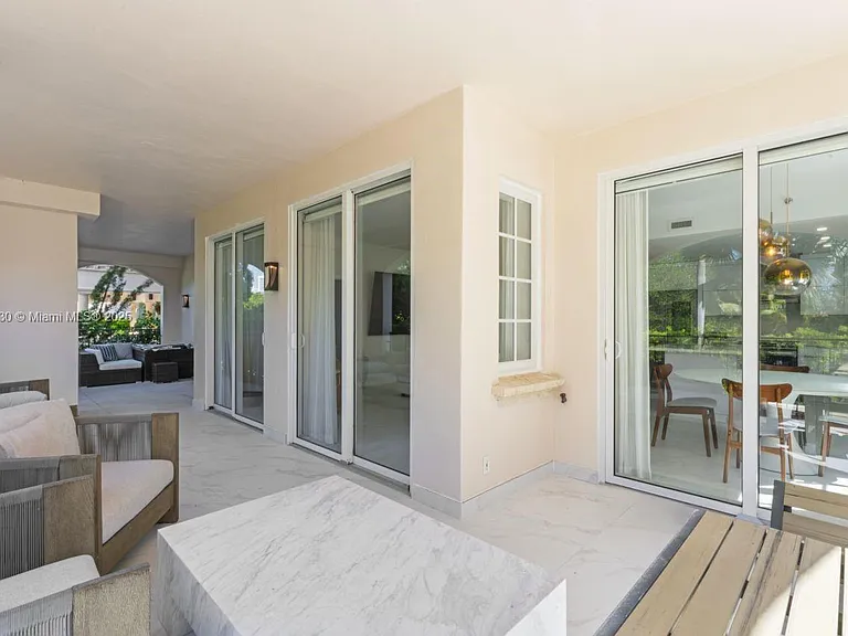 19217 Fisher Island Dr #19217 — Photo 33
