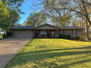 2704 Woodvale Ln, Benton, AR 72015