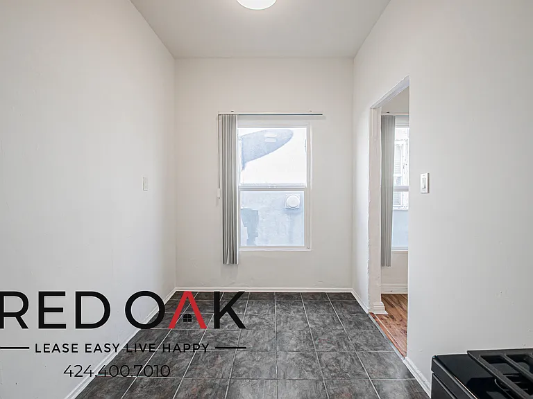 400 N Coronado St #105 — Photo 6