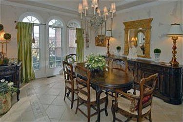 4th image of 3162 Regency Pl
