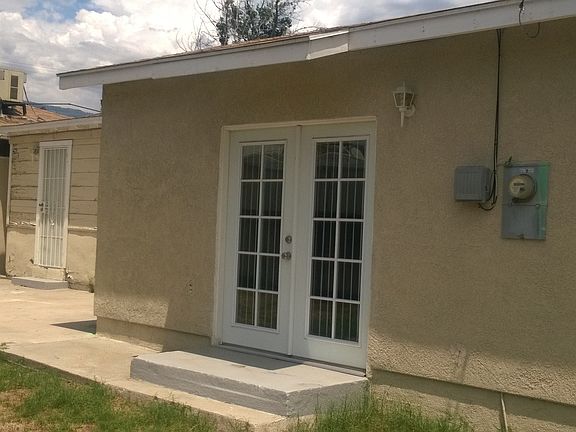 3rd image of 1081 E Lynwood Dr