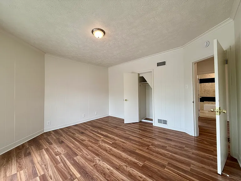 116 N 40th St #2 — Photo 24