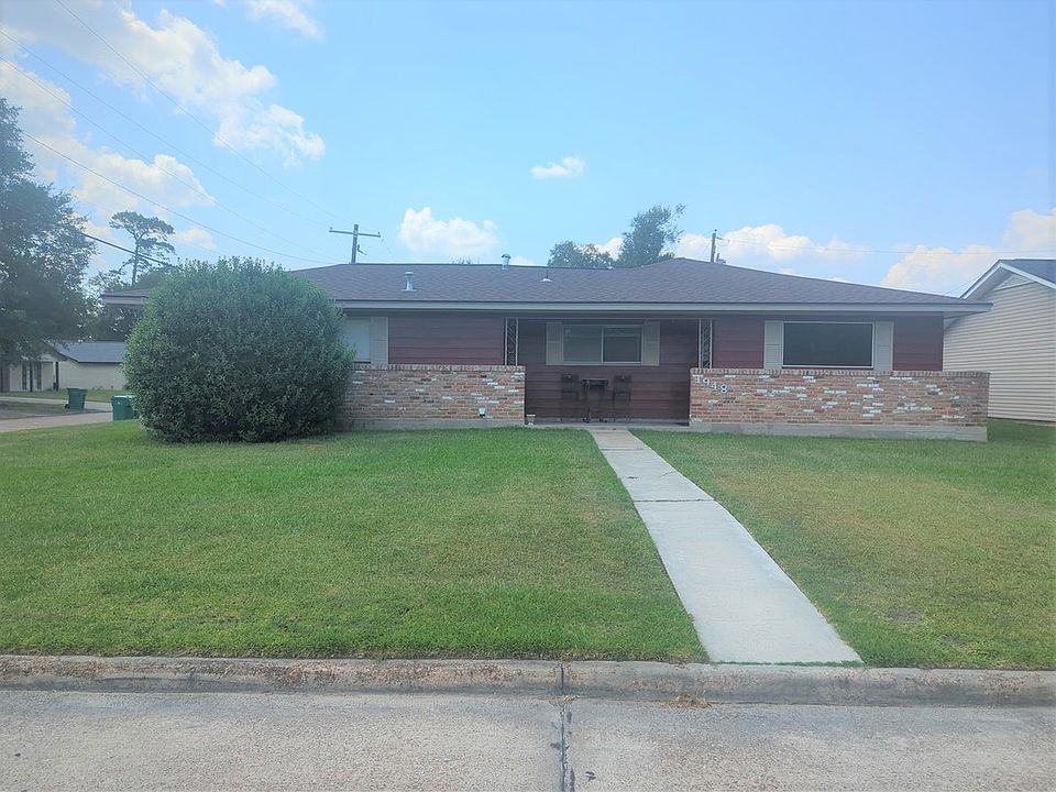 1st image of 1948 W Decker Ave