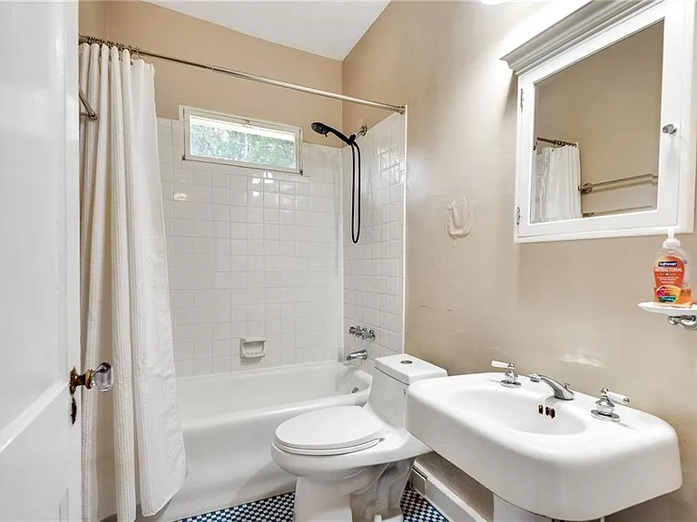 1424 Emory Rd NE — Photo 26