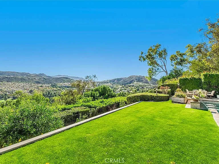 24446 Park Granada — Photo 5