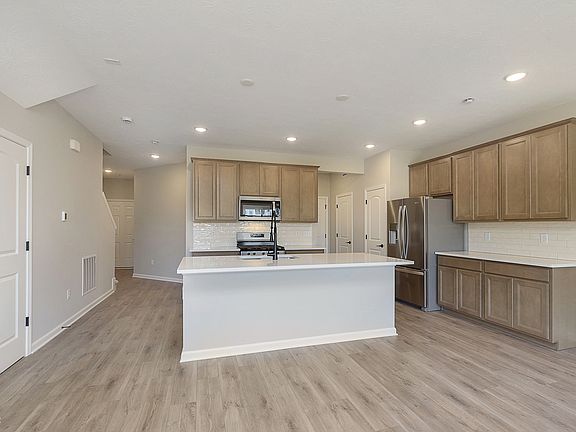 4th image of 9742 Behner Dr