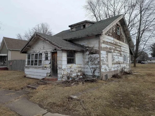 2911 S Nebraska St, Marion, IN 46953