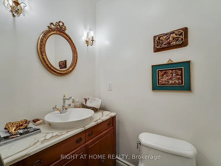 25 Clarendon Ave — Photo 30
