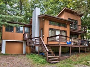 56 Woodridge Dr, Lake Ariel, PA 18436