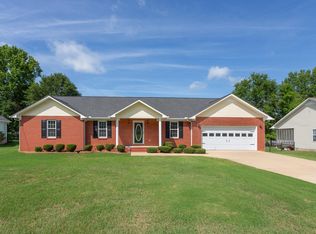 110 Pebble Creek Dr, Jacksonville, AL 36265