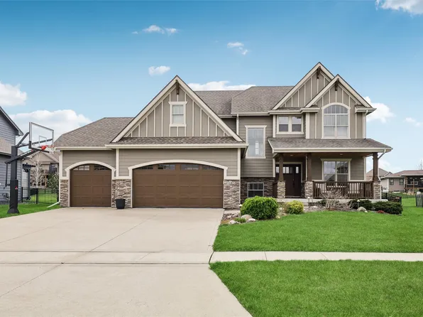 16858 Verona Hills Dr, Clive, IA 50325