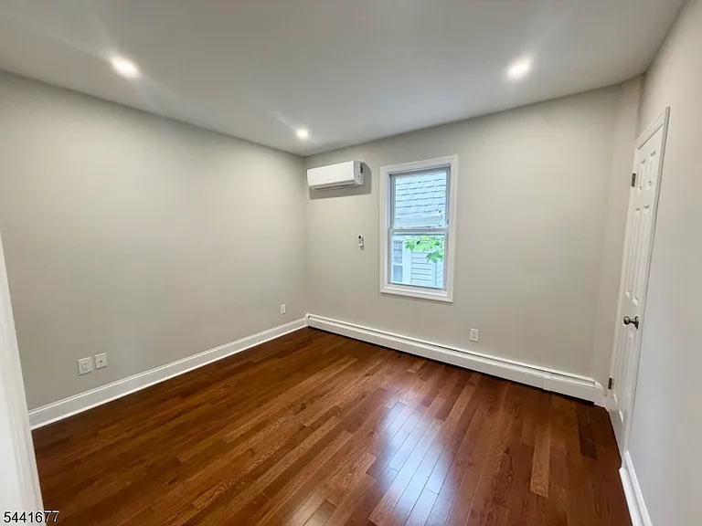 35 Claremont Ave #3 — Photo 11