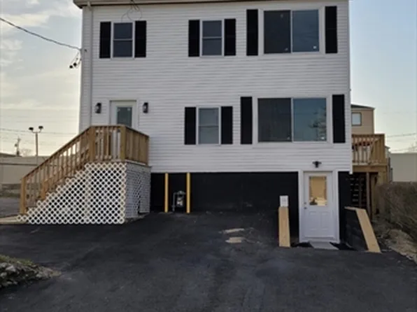 21 Boyden St, Fall River, MA 02721