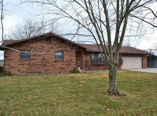 3232 Old 51 Rd, Sandoval, IL 62882