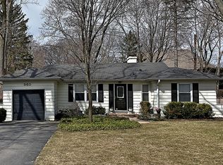 960 Butternut Ln, Northbrook, IL 60062