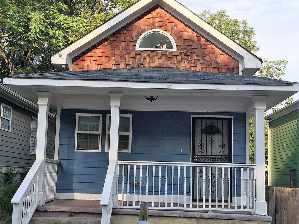 Front of House 954 Welch