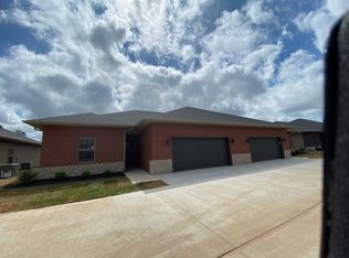 3001 W Cardinal St #3001, Springfield, MO 65810