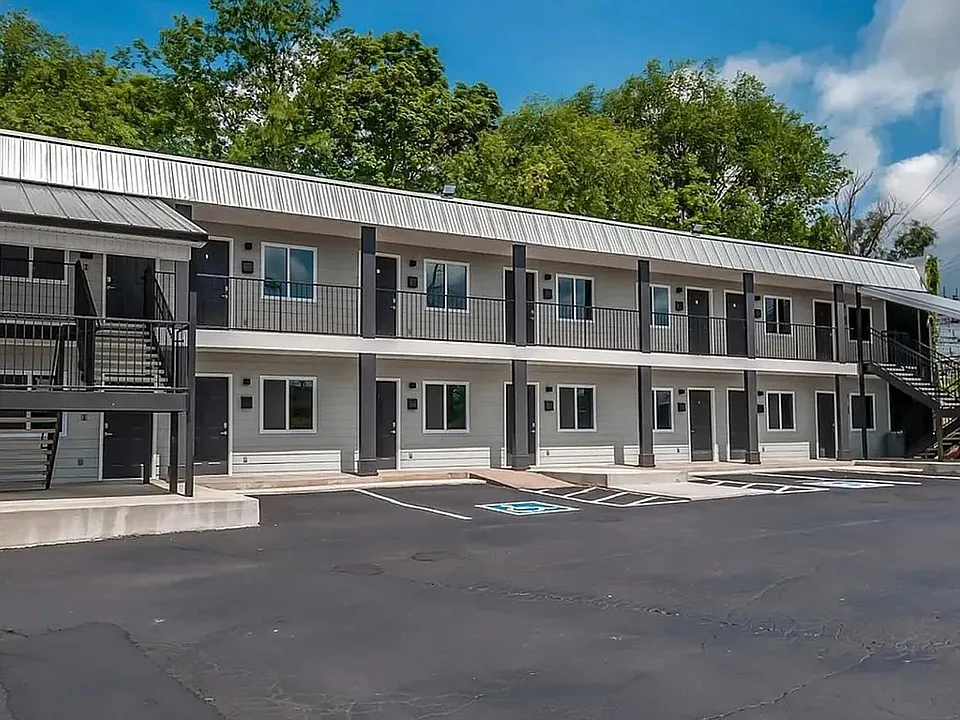 202 Woodruff St