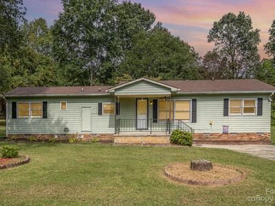 175 Delta Downs Ln, Salisbury, NC, 28144