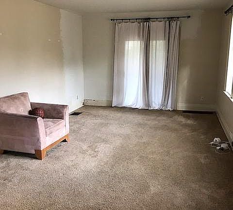 3rd image of 3503 Saint Martins Pl