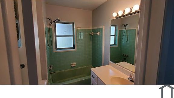 3rd image of 3351 Hillsdale Ave