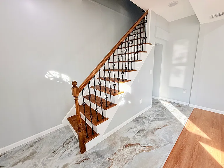 13 Roosevelt Ave #A — Photo 4