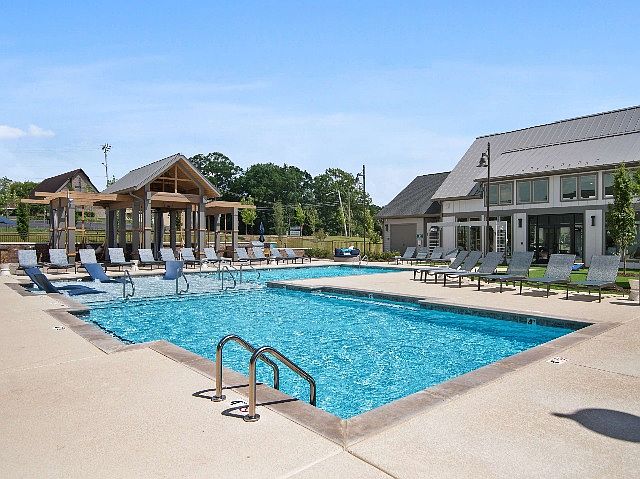 Sound at Pennington Bend - Pool