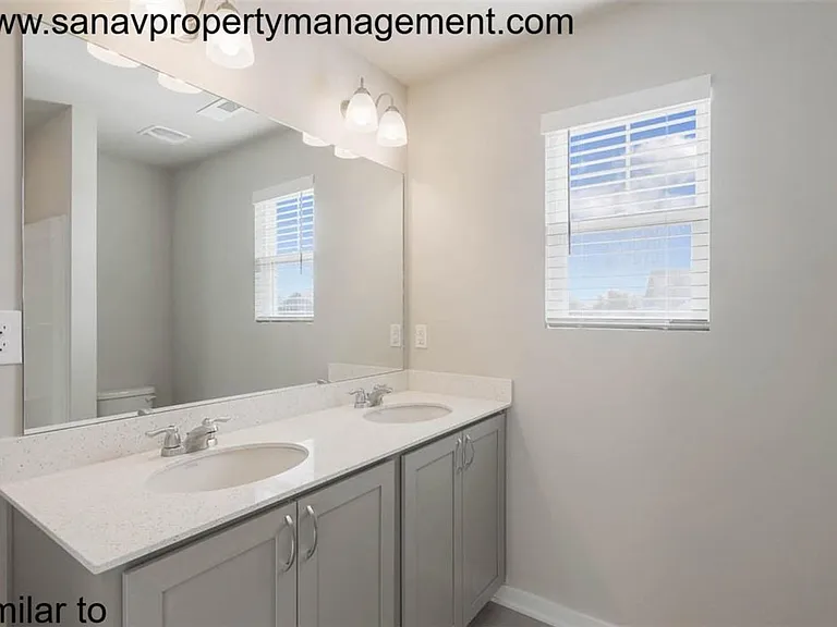 2404 SW Plaza Pkwy — Photo 9