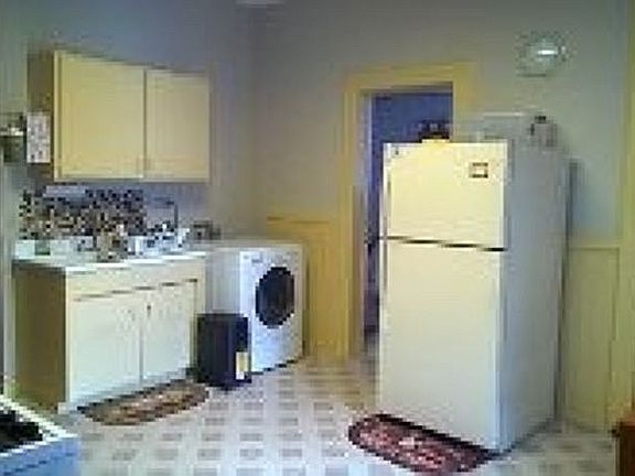 2nd image of 681-683 S 17th St