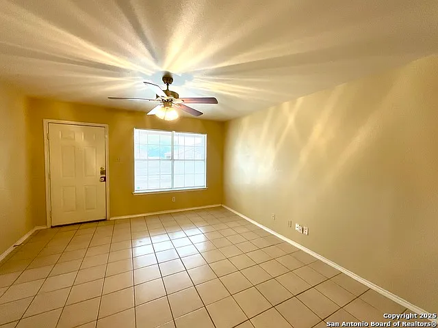 7560 Oak Chase — Photo 5