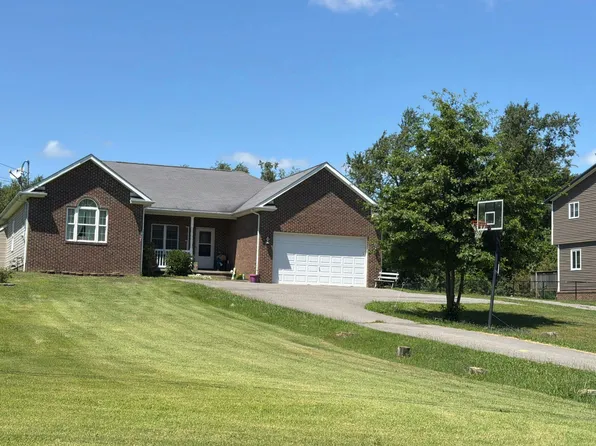 345 Center Grange Rd, Monaca, PA 15061