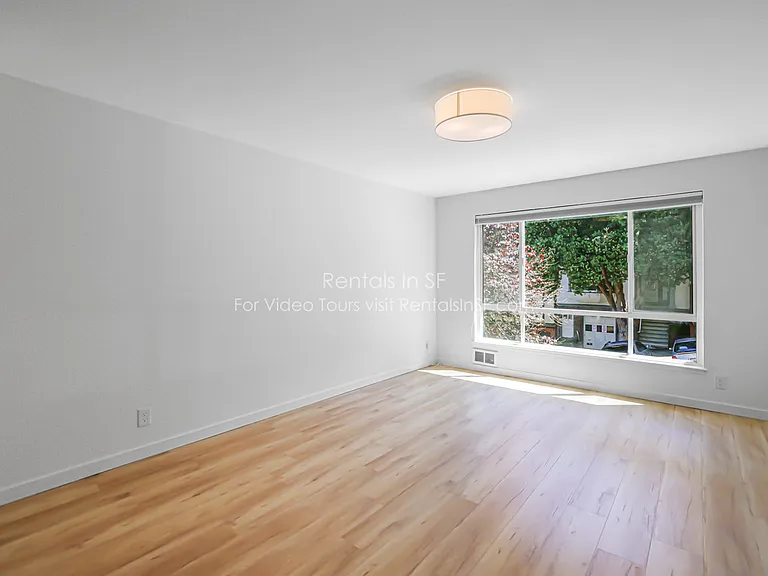1347 3rd Ave — Photo 13
