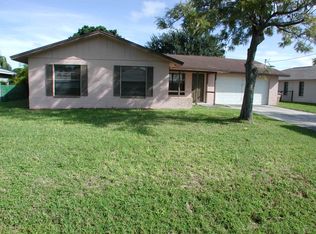 1817 SE 7th St, Cape Coral, FL 33990