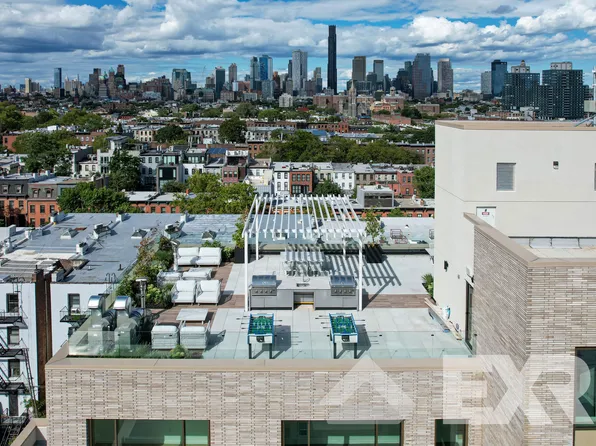 33 4th Street image 8 of 9