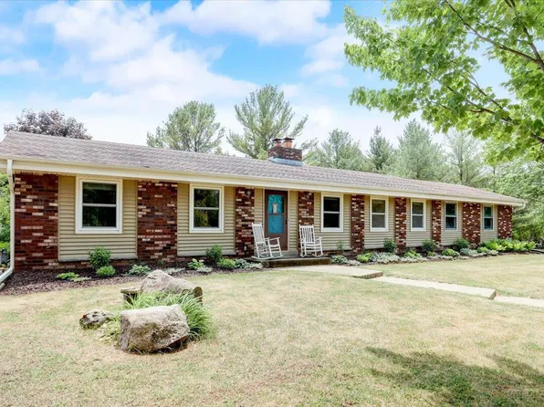 W237S8010 Highland DRIVE, Big Bend, WI 53103