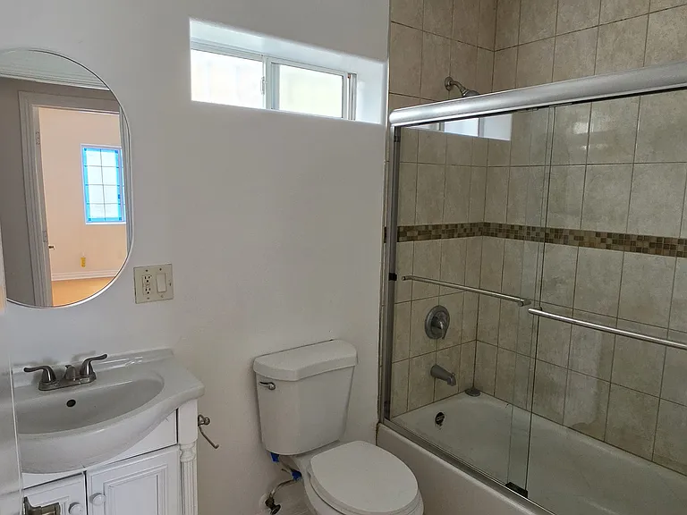 244 E Gage Ave #246 — Photo 8